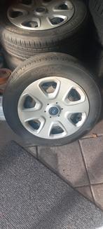 Ford ka wielset 175/65/14, Auto-onderdelen, Ophalen, 14 inch, Gebruikt, 175 mm
