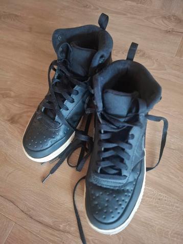 Te koop: Zwarte Nike Court Vision schoenen, maat 38.5 beschikbaar voor biedingen
