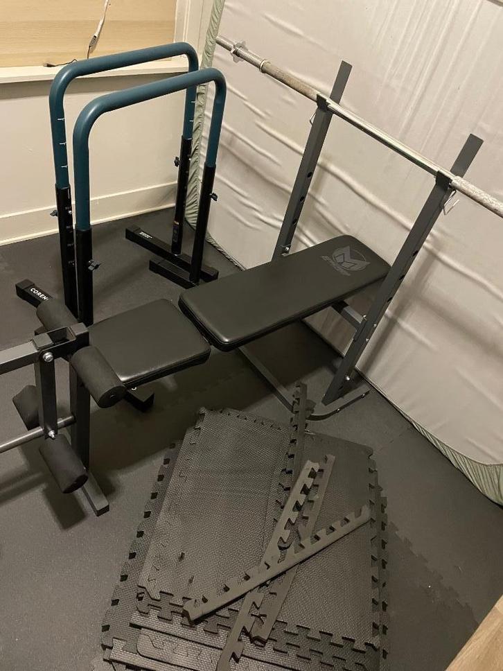 Gym set voor sporten in huis, Sport en Fitness, Fitnessmaterialen, Gebruikt, Fitnessbank, Armen, Benen, Borst, Buik, Rug, Ophalen