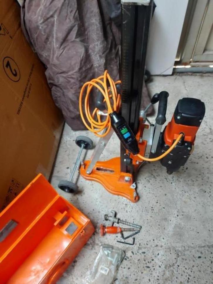 Spit sd350E diamantboormachine (623001) + SPIT-frame (624016, Doe-het-zelf en Verbouw, Gereedschap | Overige machines, Nieuw, Ophalen