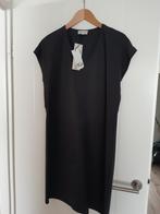 Donkergrijze, volgens kaartje off Black jurk merk Andcowoman, Ophalen of Verzenden, Nieuw, Grijs, Onder de knie