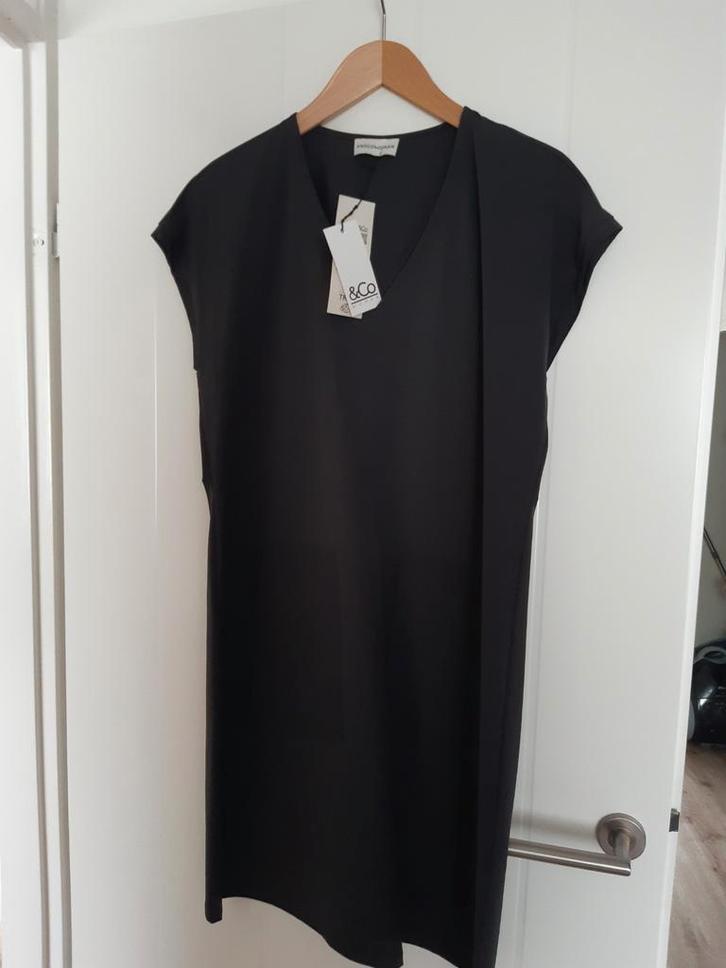 Donkergrijze, volgens kaartje off Black jurk merk Andcowoman, Kleding | Dames, Jurken, Nieuw, Grijs, Onder de knie, Ophalen of Verzenden