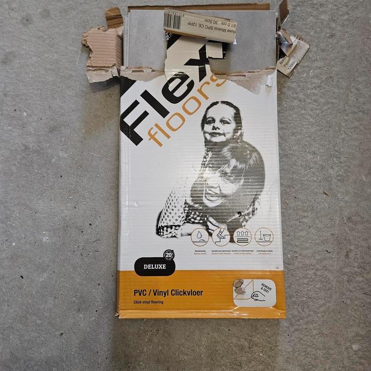 Flexxfloors PVC Betongrijs Tegels (10 stuks), Doe-het-zelf en Verbouw, Vloerdelen en Plavuizen, Zo goed als nieuw, Plavuizen, Kunststof