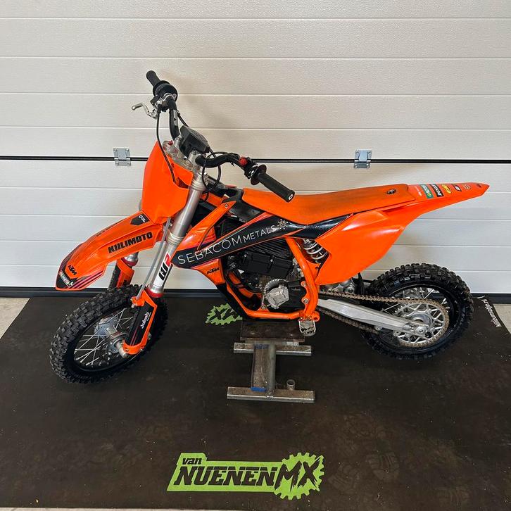 Ktm sx-e5 sxe5 2020 Kinder Crosser sx 50 cc, Fietsen en Brommers, Brommers | Crossbrommers, Zo goed als nieuw, Overige merken