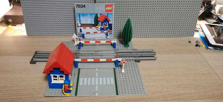 Lego 7834 Spoorwegovergang - Complete Set met Boekje, Kinderen en Baby's, Speelgoed | Duplo en Lego, Gebruikt, Lego, Complete set