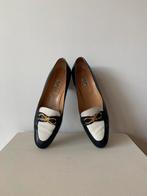 Vintage Celine loafers navy blue white leather gold bow, Kleding | Dames, Schoenen, Gedragen, Blauw, Celine Paris, Ophalen of Verzenden
