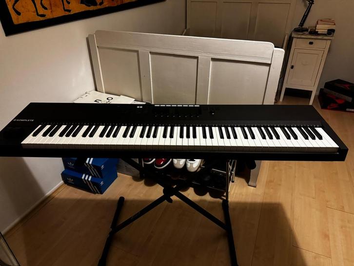 NI Komplete Kontrol s88 mk2, Muziek en Instrumenten, Keyboards, Zo goed als nieuw, 88 toetsen, Overige merken, Aanslaggevoelig