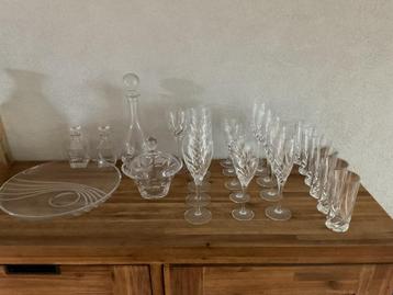 AH Kristal Toscane glasservies karaf bonbon en fruitschaal beschikbaar voor biedingen