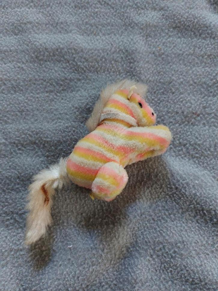 Paard pencil hugger clip on knijpbeestje, Verzamelen, Poppetjes en Figuurtjes, Gebruikt, Ophalen of Verzenden
