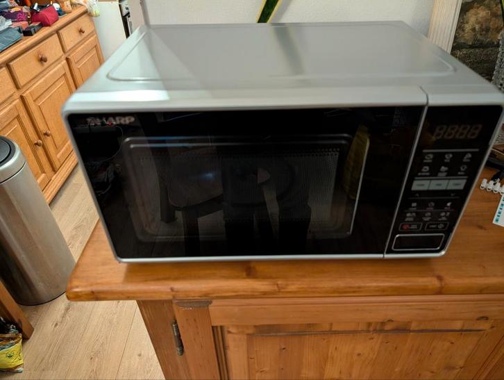 Magnetron Sharp 700 watt RS172TS ( Bieden ), Witgoed en Apparatuur, Magnetrons, Zo goed als nieuw, Ophalen