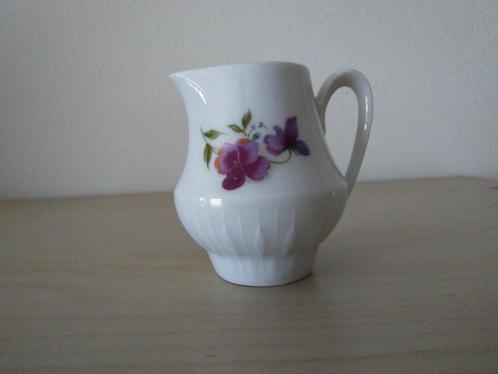 Royal Schwabap melkkannetje viooltjes, Antiek en Kunst, Antiek | Servies los, Ophalen