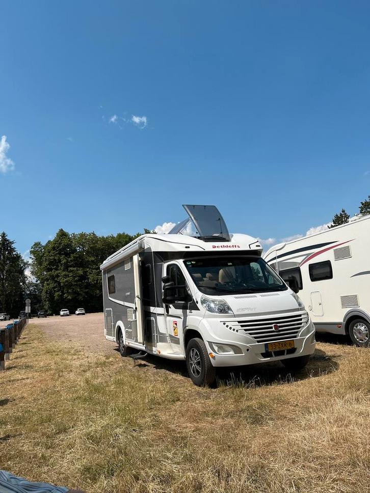 Dethleffs Esprit T7150-2, Caravans en Kamperen, Campers, Particulier, Half-integraal, Dethleffs, Ophalen