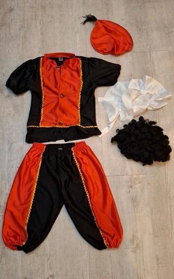 Pietenpak maat 6 tot 8 jaar beschikbaar voor biedingen