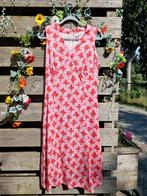Vrolijke vrouwelijke lange vintage bloemenjurk roze/rood, Maat 38/40 (M), Ophalen of Verzenden, Zo goed als nieuw, Rood