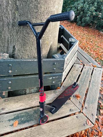 Black Dragon stuntstep beschikbaar voor biedingen