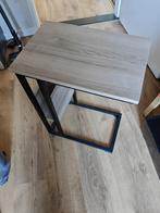 Bijzet tafel/ laptop tafel, Huis en Inrichting, Tafels | Bijzettafels, 45 tot 60 cm, Minder dan 55 cm, Gebruikt, Rond