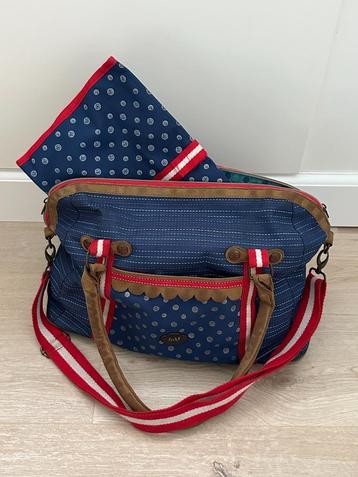 Lief! Lifestyle luiertas met verschoonmatje blauw beschikbaar voor biedingen