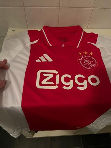 Shirt seizoen 2024-2025 maat M beschikbaar voor biedingen