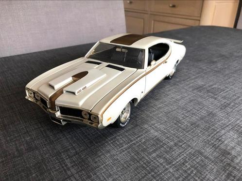 Ertl 1/18 Oldsmobile hurst 455 uit 1969 zonder doos, Hobby en Vrije tijd, Modelauto's | 1:18, Zo goed als nieuw, Auto, ERTL, Ophalen