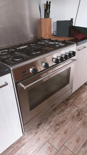 Smeg 5 pits gasfornuis  beschikbaar voor biedingen