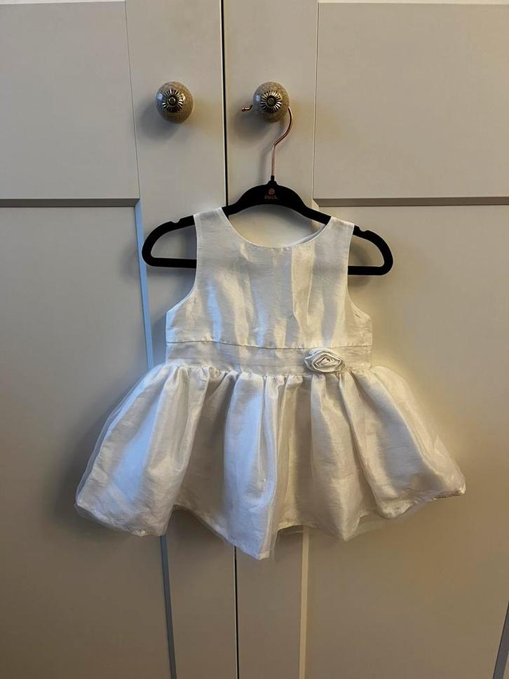 Schattig wit feestjurkje – Kitchoun – maat 6M, Kinderen en Baby's, Babykleding | Maat 68, Zo goed als nieuw, Meisje, Jurkje of Rokje