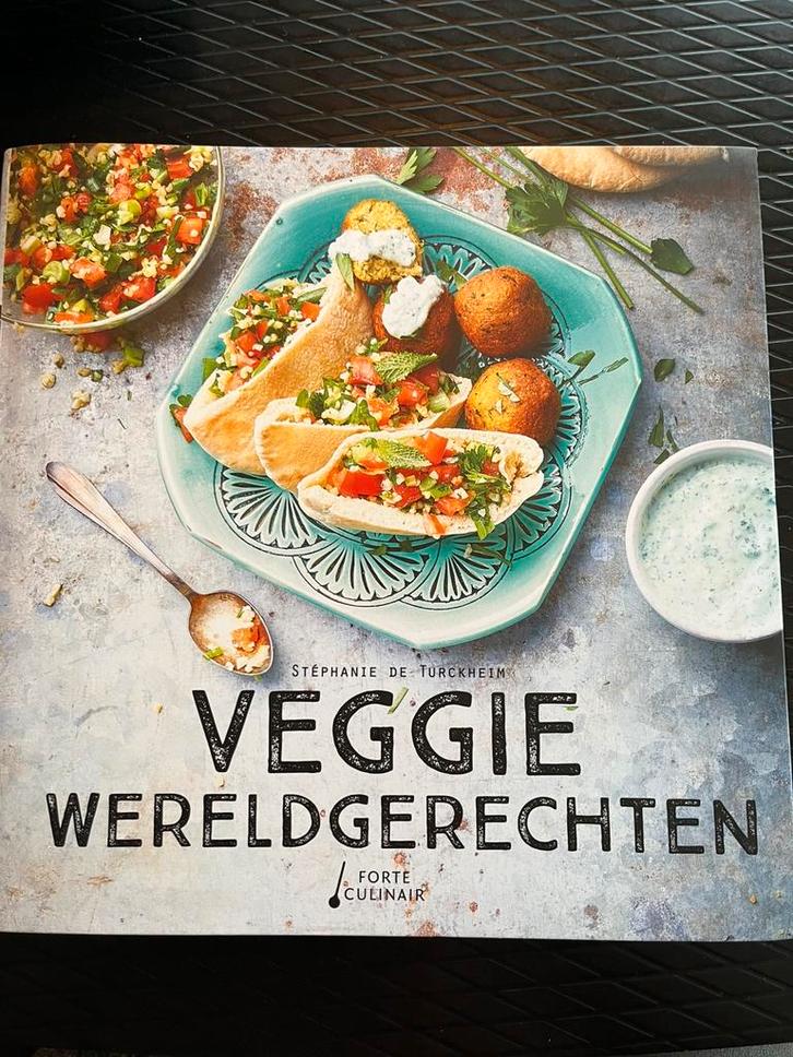 Stephanie de Turckheim - Veggie wereldgerechten, Boeken, Kookboeken, Zo goed als nieuw, Ophalen