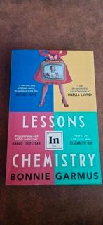 Lessons in Chemistry, Boeken, Ophalen of Verzenden, Zo goed als nieuw