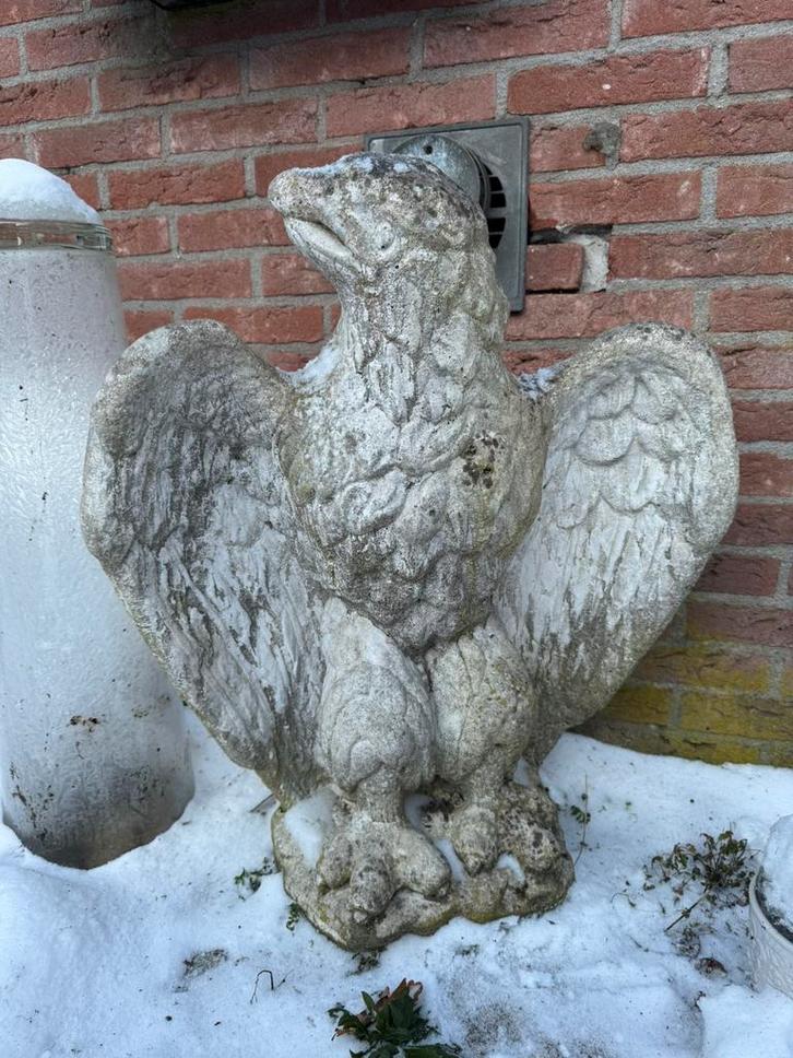 Adelaar - vleugels omlaag - stenen beeld - 73 cm - klassiek, Tuin en Terras, Tuinbeelden, Gebruikt, Dierenbeeld, Steen, Ophalen