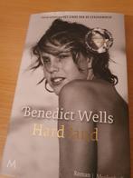 Benedict Wells Hard land, Boeken, Benedict Wells, Ophalen of Verzenden, Europa overig, Zo goed als nieuw