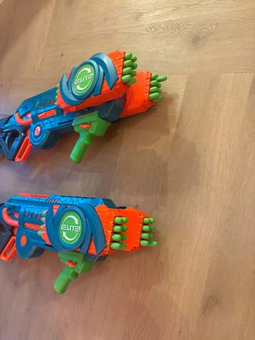 2x Nerf Elite 2.0 Flip 32 - Als Nieuw + Pijltjes! beschikbaar voor biedingen