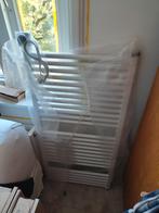 Elektrische Handdoekradiator smart wifi - Nooit gebruikt!, Doe-het-zelf en Verbouw, Verwarming en Radiatoren, Ophalen, 500 tot 800 watt