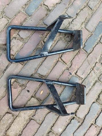 Beugels, opstap beugels, koets, koets onderdelen  beschikbaar voor biedingen