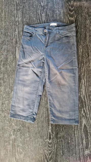 Capri jeans beschikbaar voor biedingen