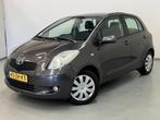 Toyota Yaris 1.3 VVTi Sol / NL-auto / Airco / Trekhaak / Mee, Voorwielaandrijving, Stof, Zwart, 4 cilinders