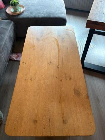 Eiken Salontafel met Metalen Onderstel beschikbaar voor biedingen