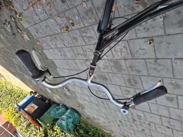 Mooie stads fiets beschikbaar voor biedingen