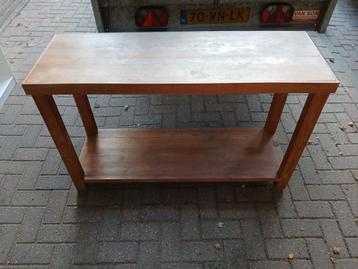 Teak houten side table beschikbaar voor biedingen