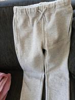 Grijze joggingbroek er staat maat 10 jaar in, Ophalen of Verzenden, Zo goed als nieuw, Jongen, Broek