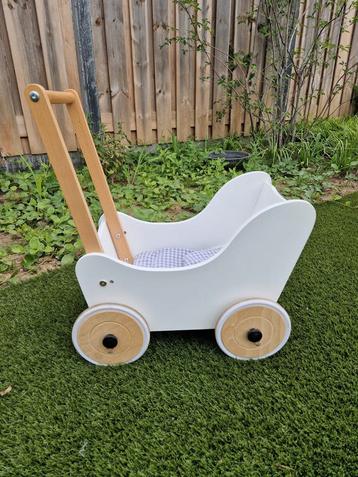 Bandits & Angels Poppenwagen beschikbaar voor biedingen