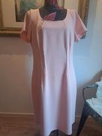 Roze jurkje Macha 46,wafelstof., Kleding | Dames, Maat 46/48 (XL) of groter, Nieuw, Cocktailjurk, Ophalen of Verzenden