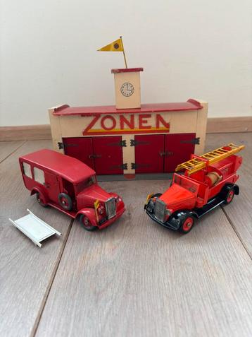 Zeldzame Tekno Zonen Garage met 2 blikken Tekno auto’s beschikbaar voor biedingen