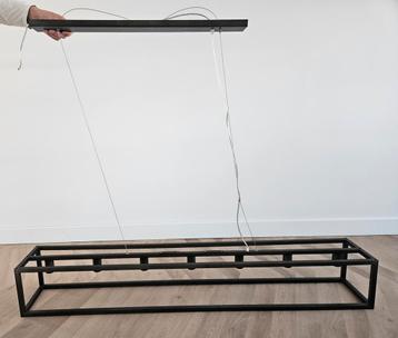 Grote stoere hanglamp van zwart staal  beschikbaar voor biedingen