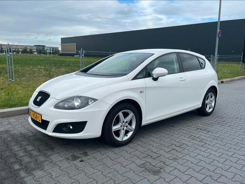 Seat Leon 1.4 MPI 63KW 2009 Wit, Auto's, Seat, Particulier, Leon, Benzine, B, Hatchback, Handgeschakeld, Geïmporteerd, Wit, Voorwielaandrijving