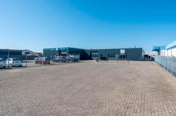 Sittard Bedrijfshal 315m2 +buitenterrein 475m2 loods limburg, Zakelijke goederen, Bedrijfs Onroerend goed, Opslag of Loods, Huur