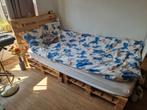 Pallet bed 120x200 incl. matras, Ophalen, Beige, Zo goed als nieuw, Twijfelaar