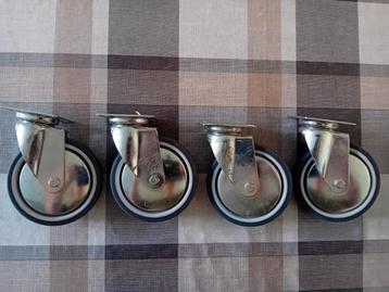 4x Wielen / Zwenkwielen - 12 cm hoog beschikbaar voor biedingen