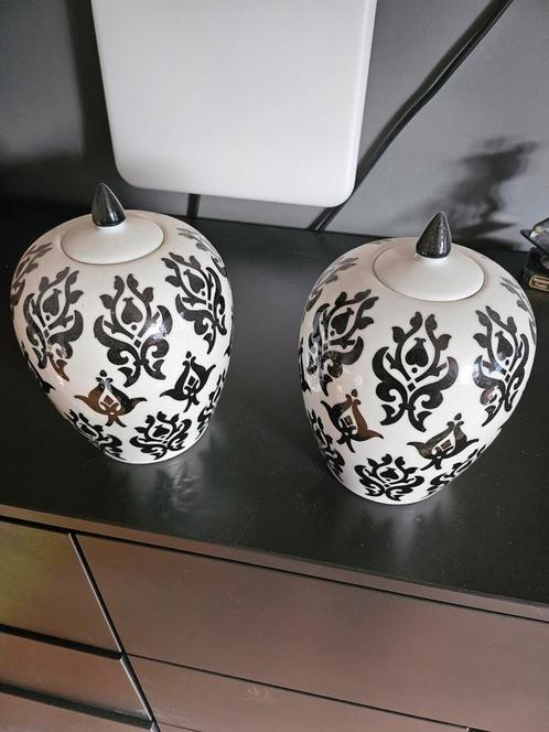 Twee mooie sierpotten, Huis en Inrichting, Woonaccessoires | Stolpen, Zo goed als nieuw, Ophalen