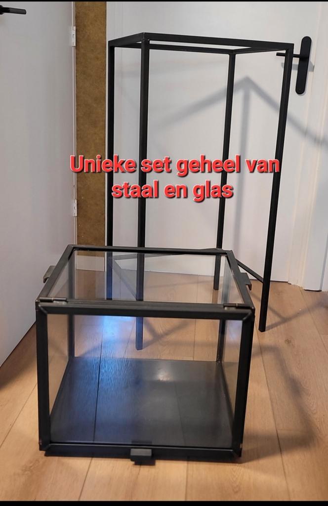 Zeldzaam Industrieel Showcase Metaal Glas Vitrine Showbox, Huis en Inrichting, Kasten | Vitrinekasten, Zo goed als nieuw, 25 tot 50 cm