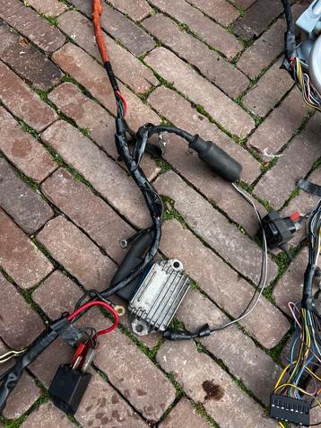 Zip type 3 kabelboom beschikbaar voor biedingen