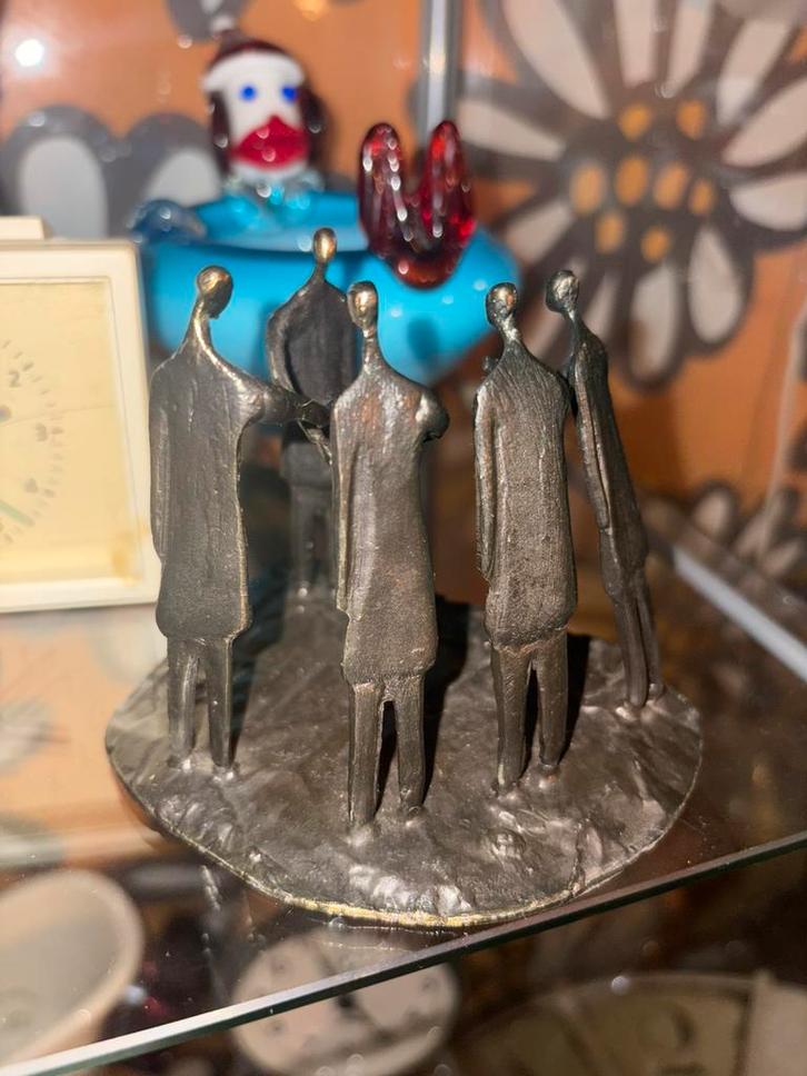 Corry Ammerlaan - Verbronsd beeldje met vijf figuren, Verzamelen, Beelden en Beeldjes, Zo goed als nieuw, Mens, Ophalen of Verzenden